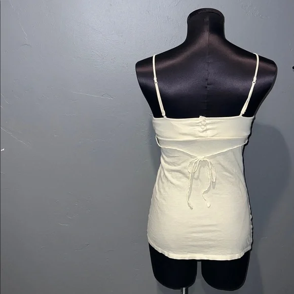 American eagle Outfitters Off-white Cami Tank! - Picture 2 of 3